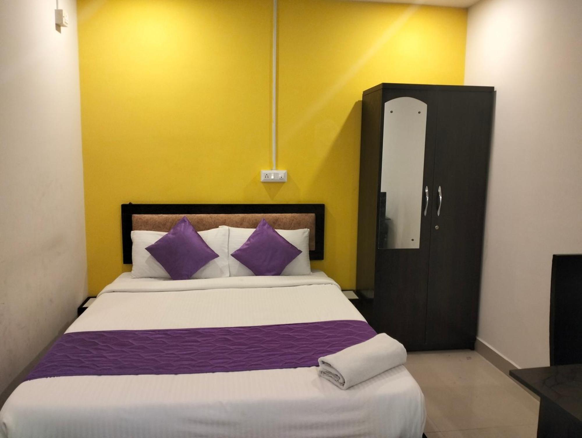 Hotel Sy Comforts Bangalore Exterior photo